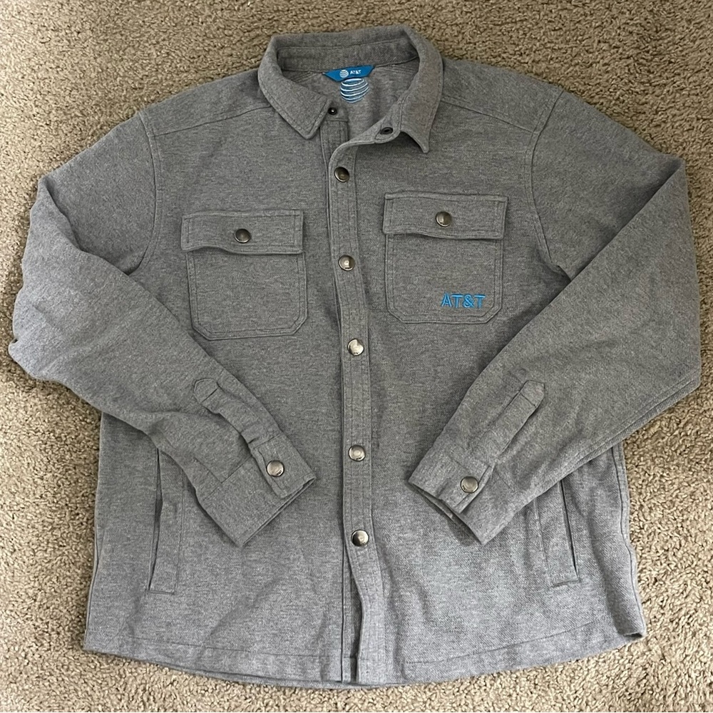 AT&T Button up